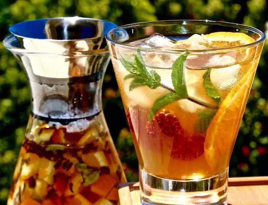 TÉ HELADO CON FRUTAS INFUSIONADO EN FRÍO