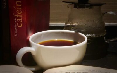 CAFÉS DE MEDIA NOCHE